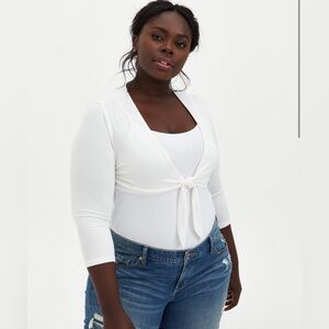 NWOT Torrid 3x White Bolero Shrug Soft Knit Sheer tie front cute arm cover